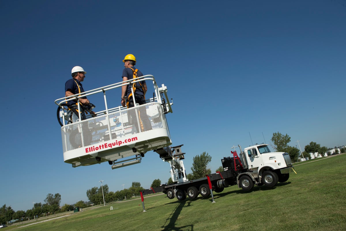 workers on elliott hi-reach