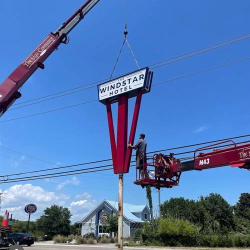 Franklin Sign Company logo