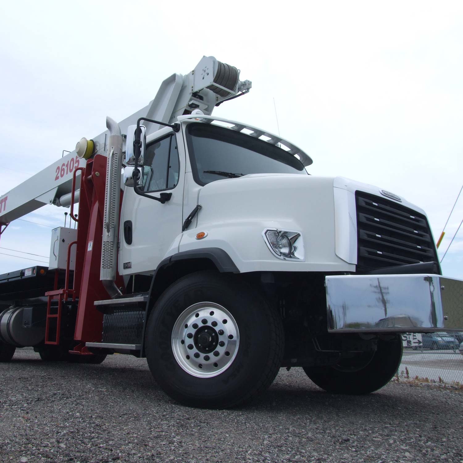 elliot-26105F-boomtruck-4