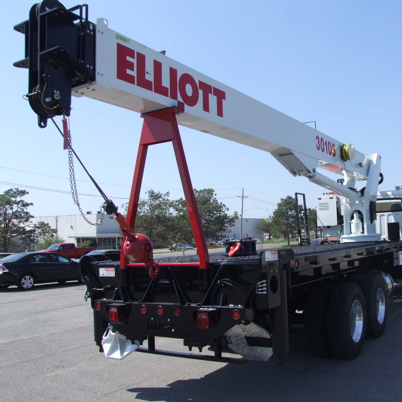 elliot-30105F-boomtruck-5 EEC_See it in Action 3