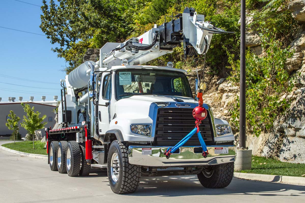 elliott-30105R-boomtruck