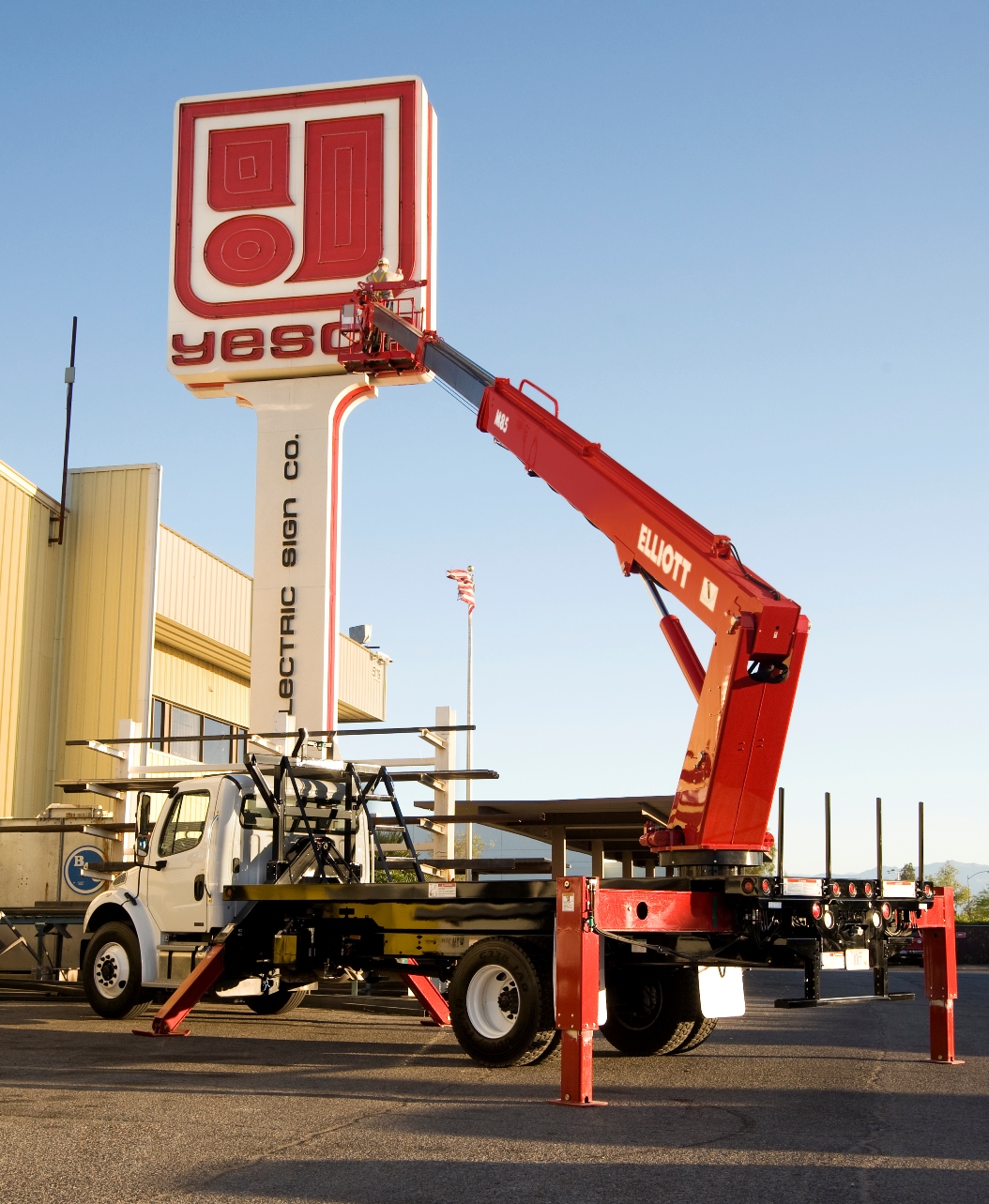 L65 HiReach Page Assets