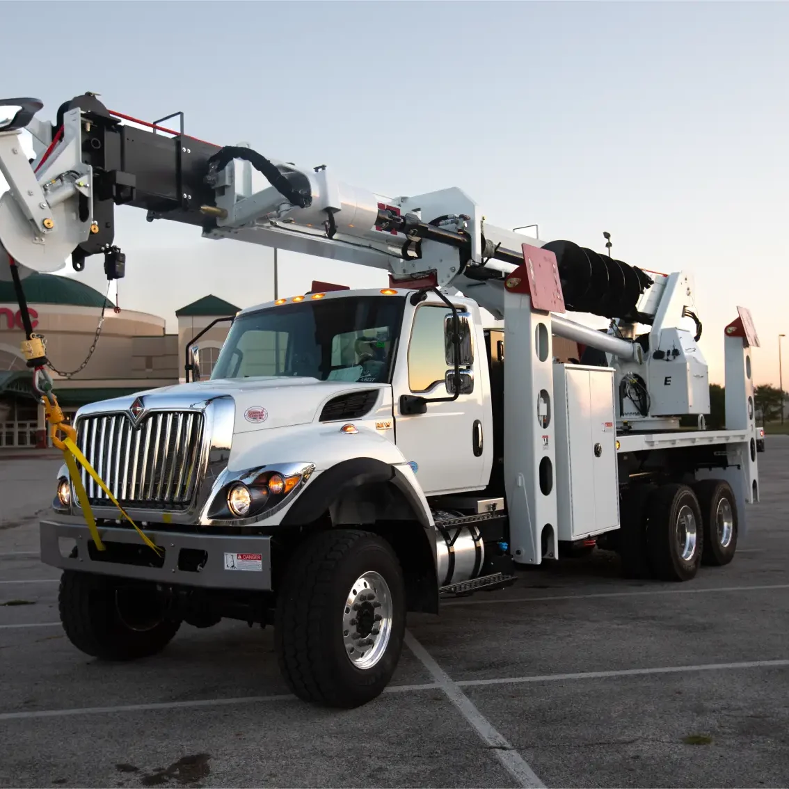 D86RD Digger Derrick | 41' / 12,5 Digging Radius (Max./Min.)