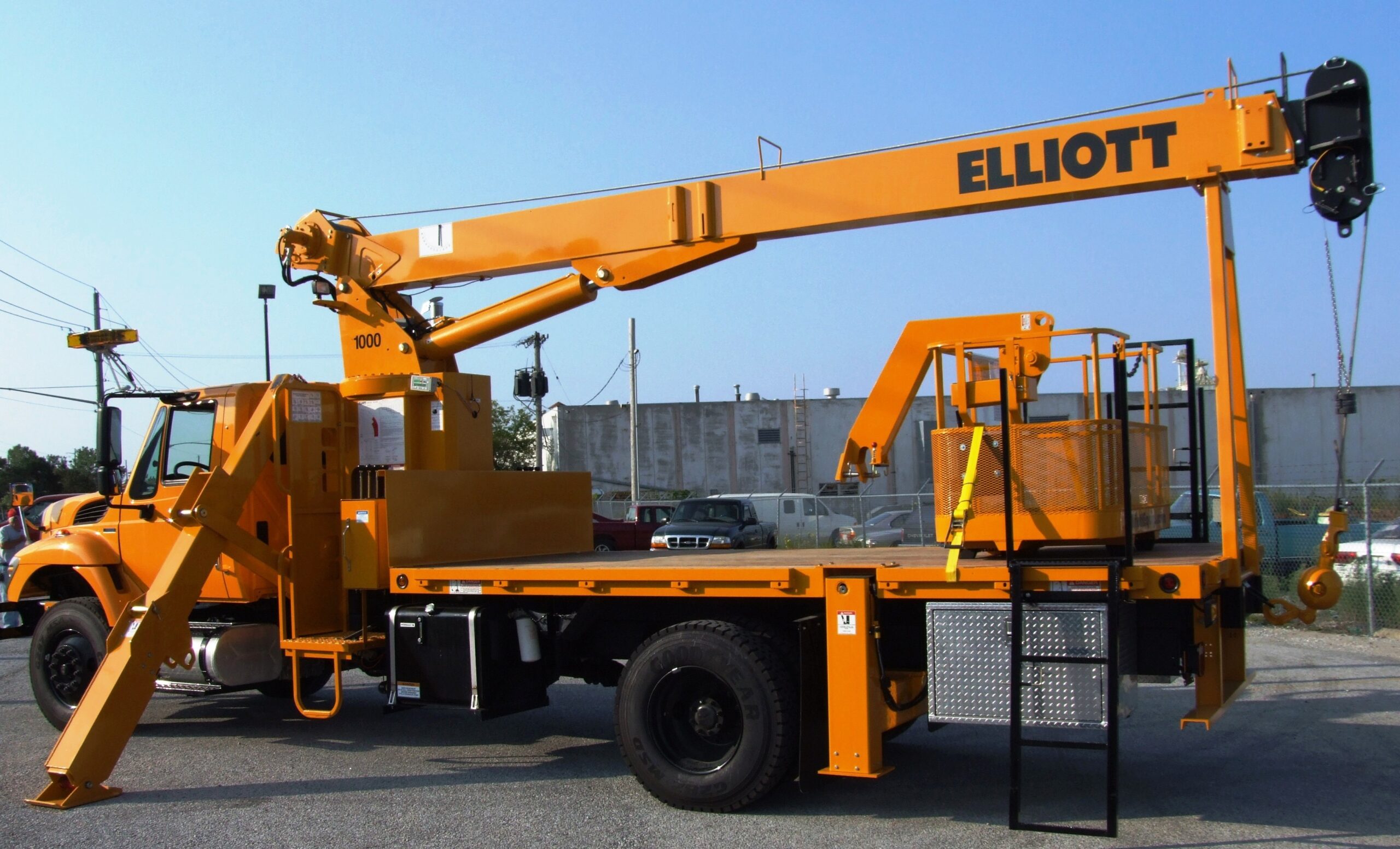 1056 BoomTruck with Basket