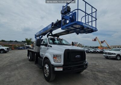 Pre-Owned_L65_HiReach_Elliott