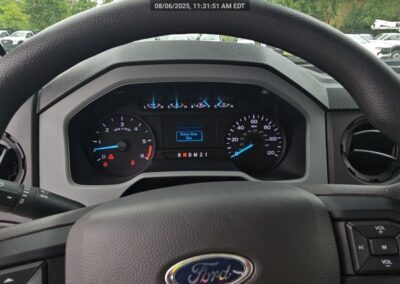 Pre-Owned_L65_HiReach_Elliott