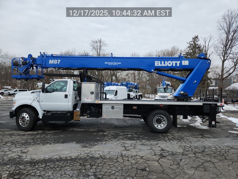 Elliott_1881_BoomTruck_8078