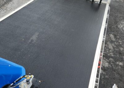 Pre-owned M87 HiReach aerial work platform bed view