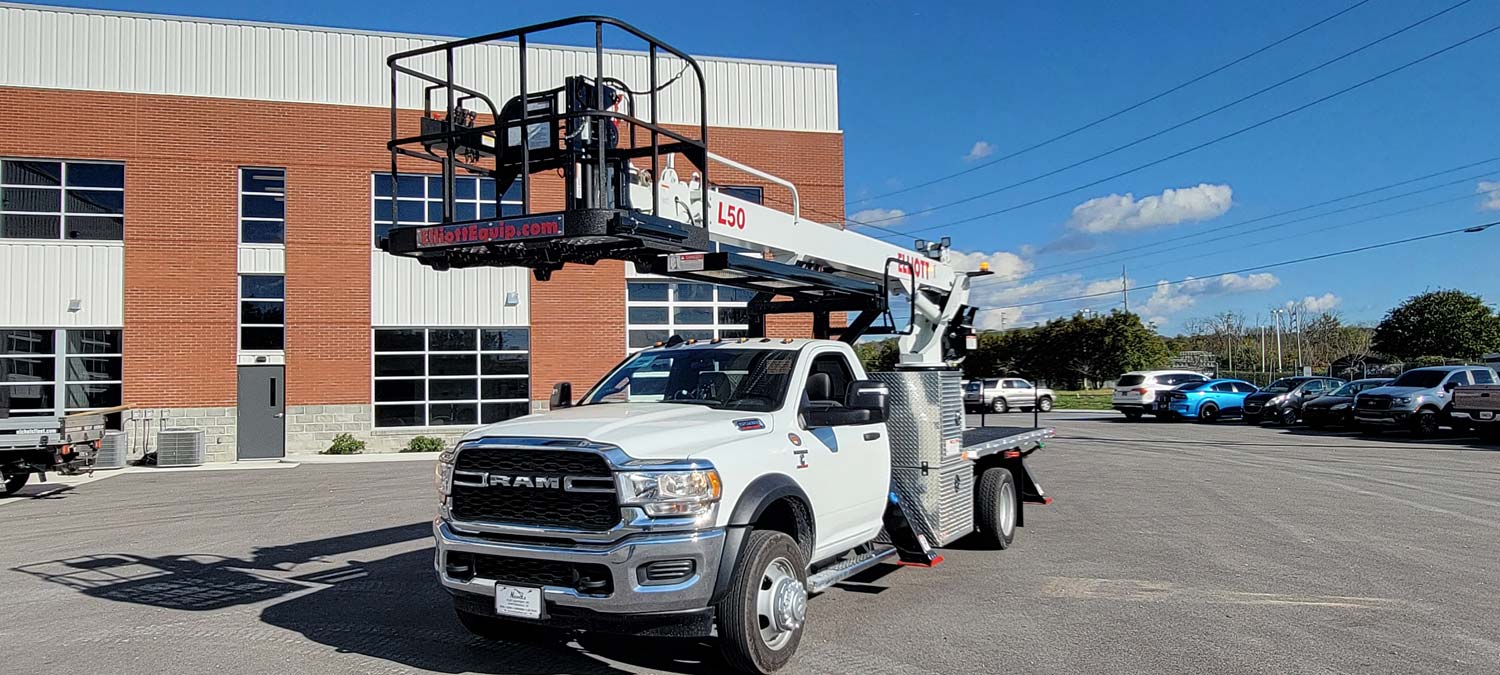 Pre-Owned L60R Hireach Exterior