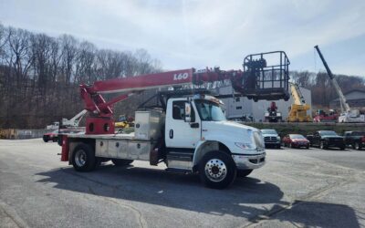 PRE-OWNED L60R HIREACH #7897
