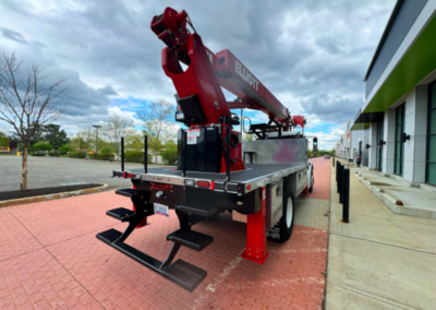 NEW L65 HIREACH #8884