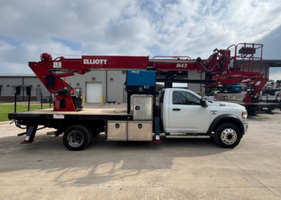 PRE-OWNED M43R HIREACH #8600